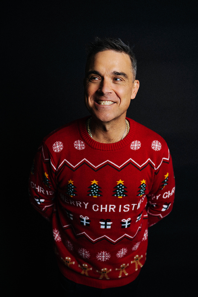 Robbie Williams nam peva nešto drugačiju pesmu ovoga Božića!