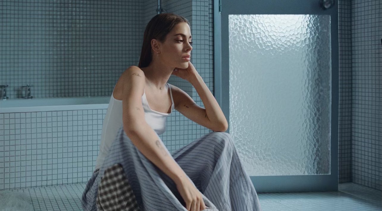 Tini Stoessel objavila novi album, “Un Mechón de Pelo”