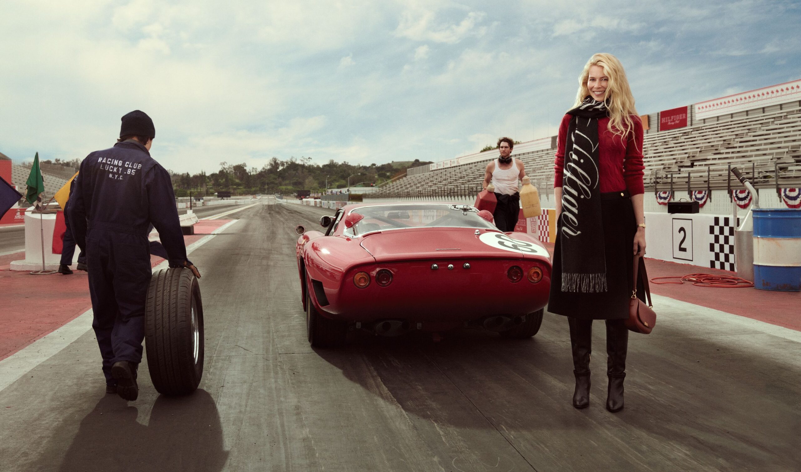Tommy Hilfiger predstavlja jesenju kampanju 2025: „The Hilfiger Racing Club”