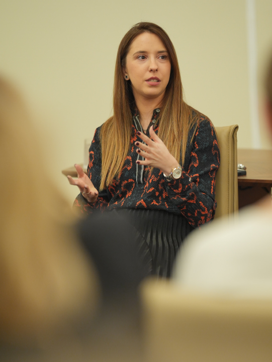 Ona i nauka: Putevi mladih naučnica