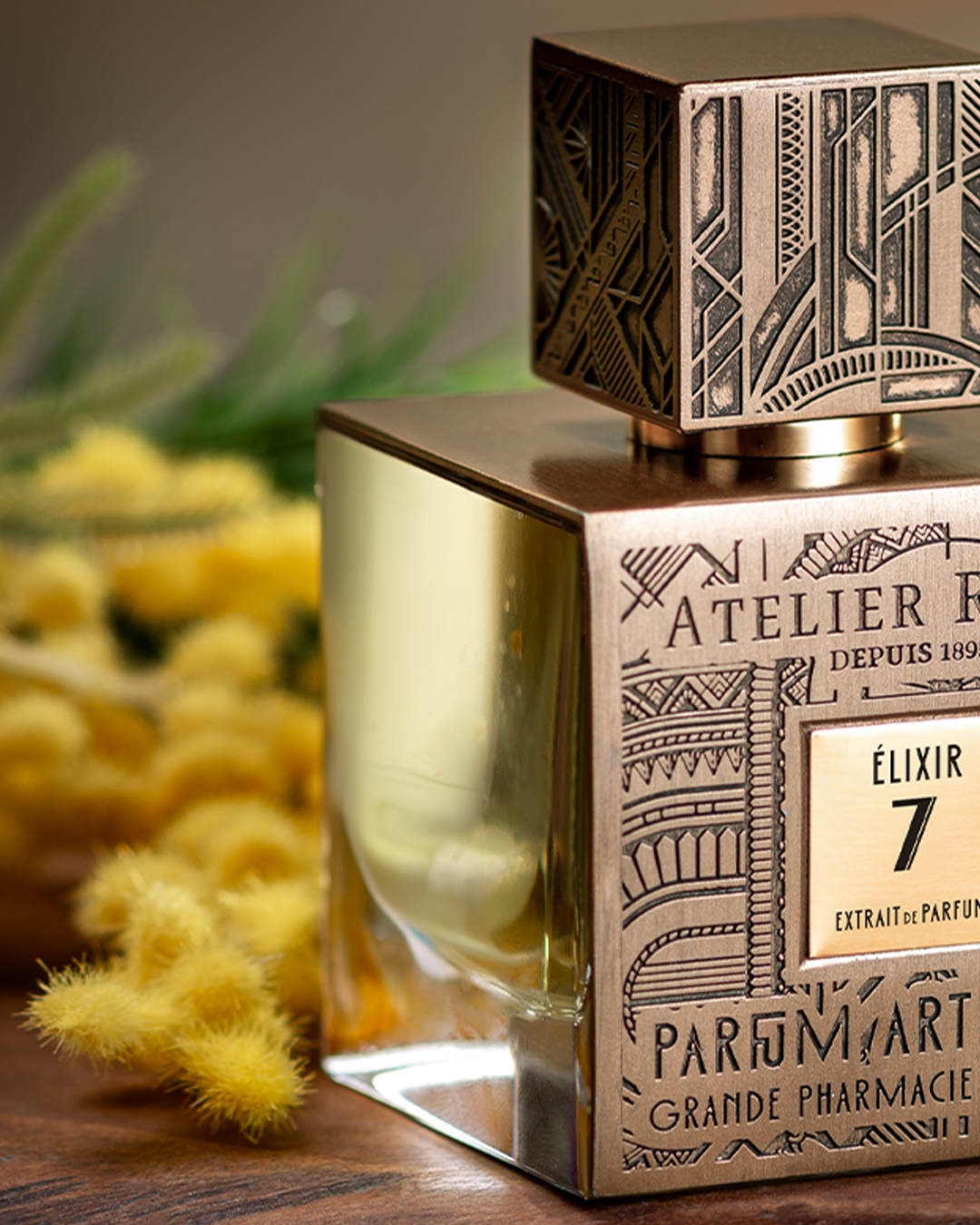 Atelier Rebul donosi 7 nišnih parfema koji se međusobno dopunjuju i otvaraju mogućnost za višeslojnu kompoziciju nota